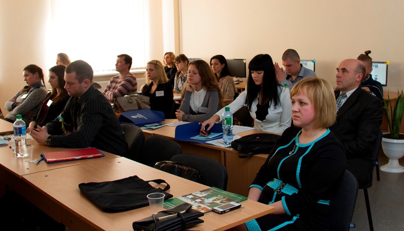 У СумДУ студенти з усієї України демонстрували знання з державного управління 