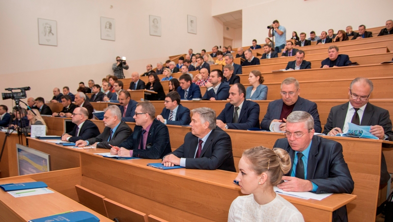 У СумДУ пройшло засідання Президії ради проректорів з наукової роботи та директорів наукових установ МОН України 